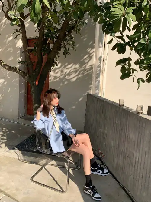 早春韩系小个子女生ins穿搭