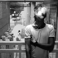 男生头像抽烟黑色系是什
