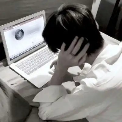 男生冷色系头像推荐色系