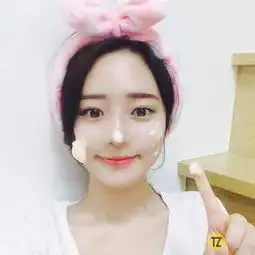 这个清纯脱俗的韩国网红模特,光看她的嘴我就合不拢腿
