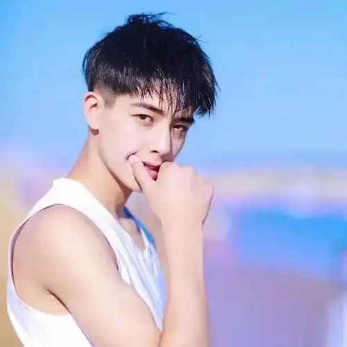 可爱治愈系的女生头像陈