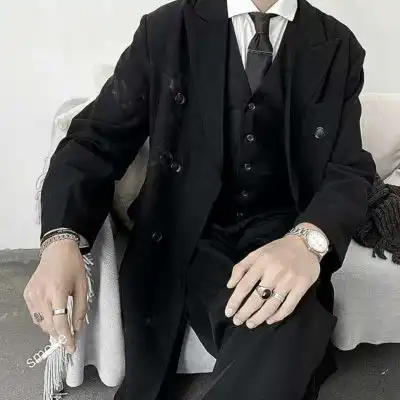 正装头像男半身绅士西服男生头像