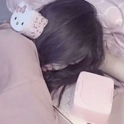 成熟微丧女头像病态系丧女头像真人