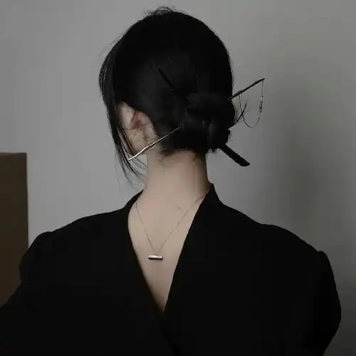 女真人禁欲系头像中心论