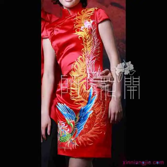 穿黑色连衣裙女人头像微信头像图片大全