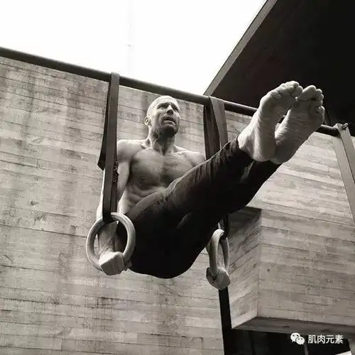 健闻有一种背,叫杰森斯坦森的背