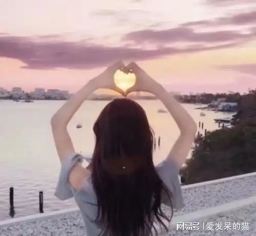 微信头像女背影