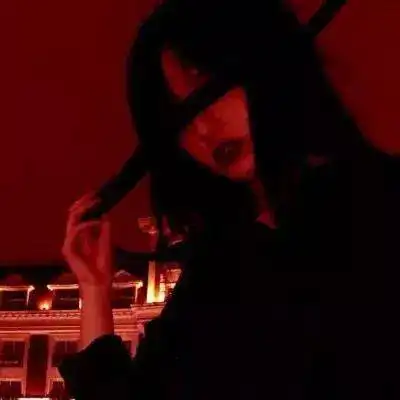 头像深情一眼,挚爱万年
