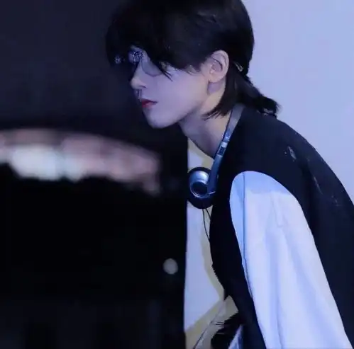 男头高级感满满的男生头像