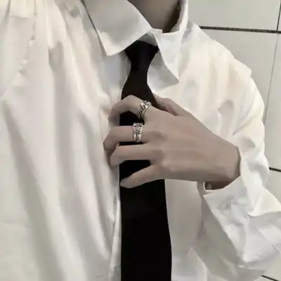 男生衬衫头像禁欲系文案