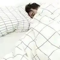 白色简约系男头像情侣头