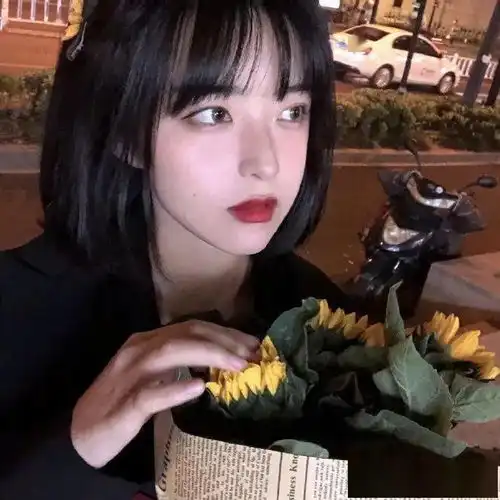 头像治愈系安静唯美女生头像