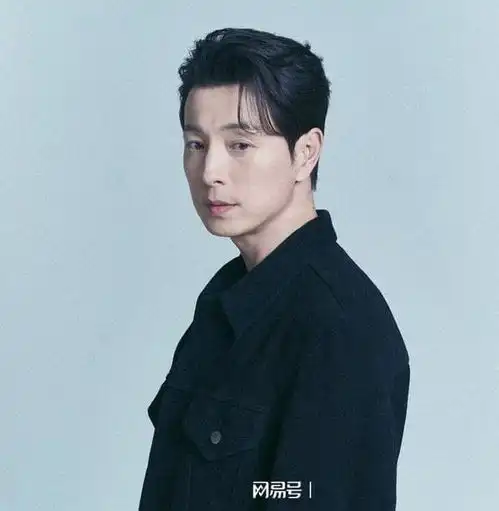 禁欲系人夫晋升男主郑成日有望主演保护者们,化身监狱使者