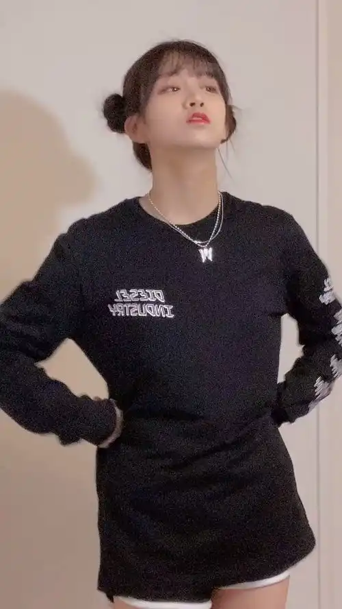 曾经是梦想家,现在没了梦,只剩下想家萌系女孩可爱沙雕日常