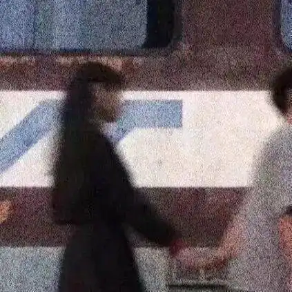 好看的真人系列情侣头像