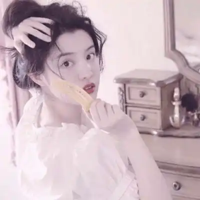 成熟微丧女头像病态系丧女头像真人