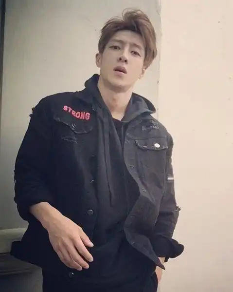 女生看了想推倒,禁欲系男神修炼指南