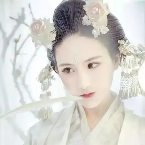 狂妃在上绝色帝尊日夜宠百刷不腻,暗黑系男主太禁欲