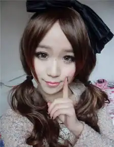 萌系甜美女生头像莫斯科