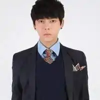 穿西装头像男微信头像图片大全