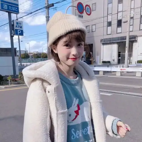 萌系甜美女生头像关晓彤