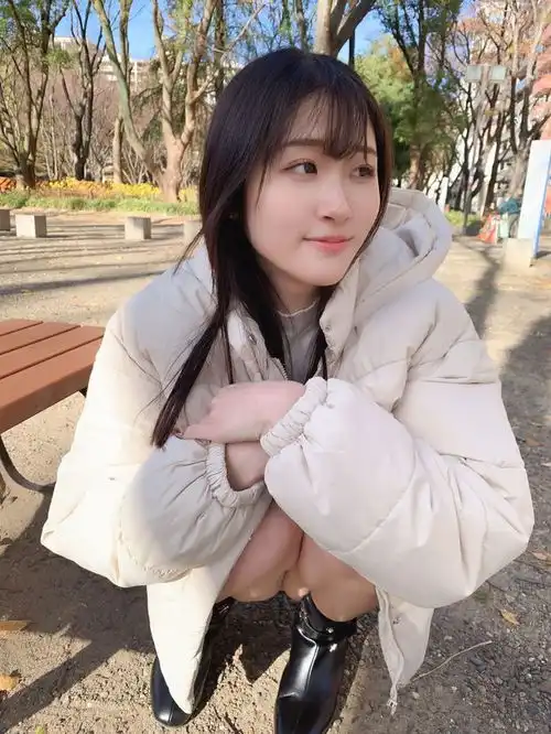 禁欲系美女头像图片