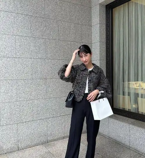 想要拥有冬季的迷人高级感,穿好小香风就够了