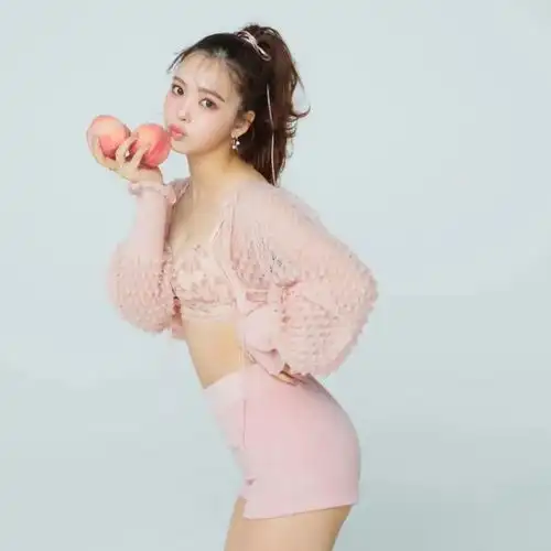 绝美模特甜美萌系少女简直离谱啊