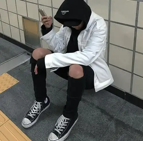 韩系大衣男生头像真人头