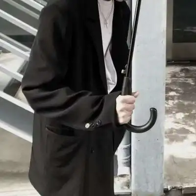 男生黑白灰色头像