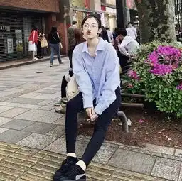 娜扎美出新高度,黑色系穿搭帅气又性感,人间尤物