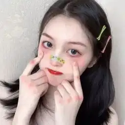 白色治愈系女生头像图片
