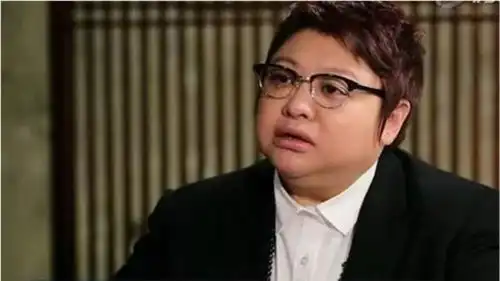 韩红讽刺娱乐圈中国明星也能算明星,做慈善求人家都不来