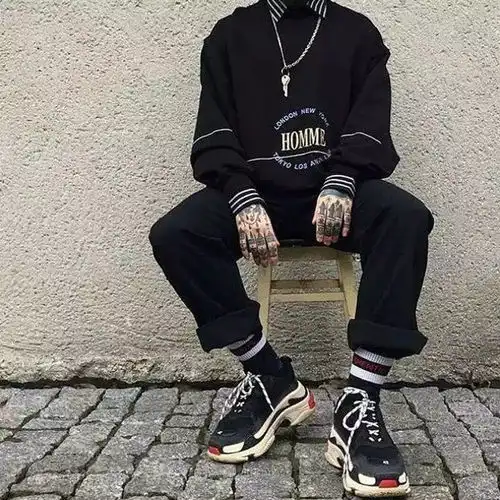 白色系头像男生高级质感