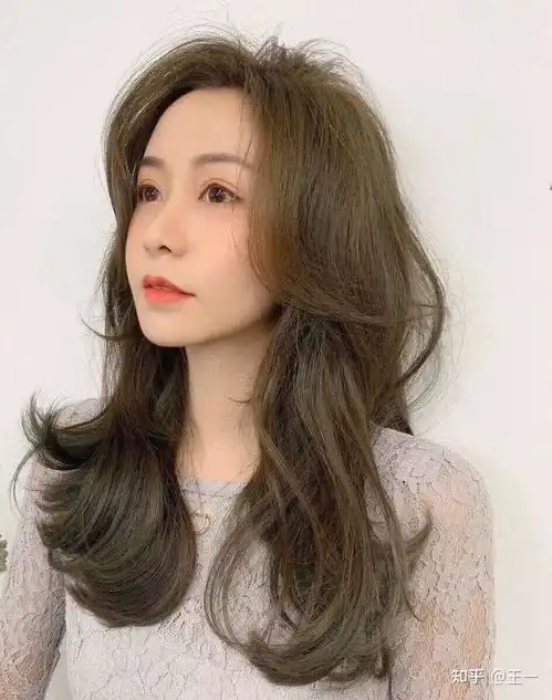 头发染成这样是不是爆顶了