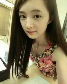 杨幂的眼睛赵丽颖的脸型,你觉得这姑娘更像谁