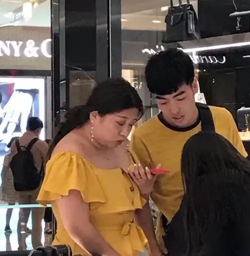 女真人禁欲系头像靳东