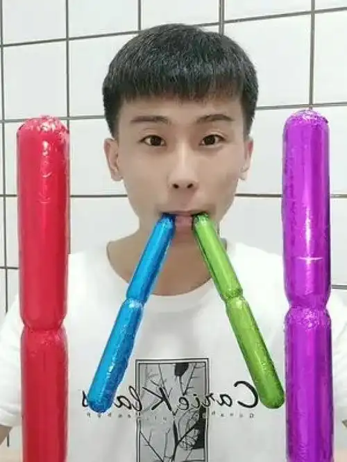 逗比沙雕搞笑头像中指