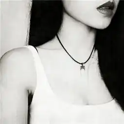 女生伤感霸气黑白头像2018最新我和你爱了累了散了拜拜了