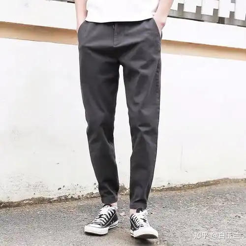 求推荐几个轻奢男装品牌,2030岁左右穿的