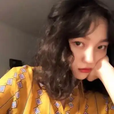 禁欲系头像女图片张天爱