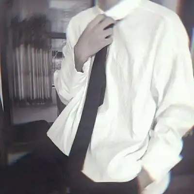 男生衬衫头像禁欲系读书