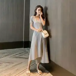 简约建筑连衣裙