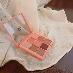 试过这些便宜好用的小众彩妆,我再也不想买大牌了